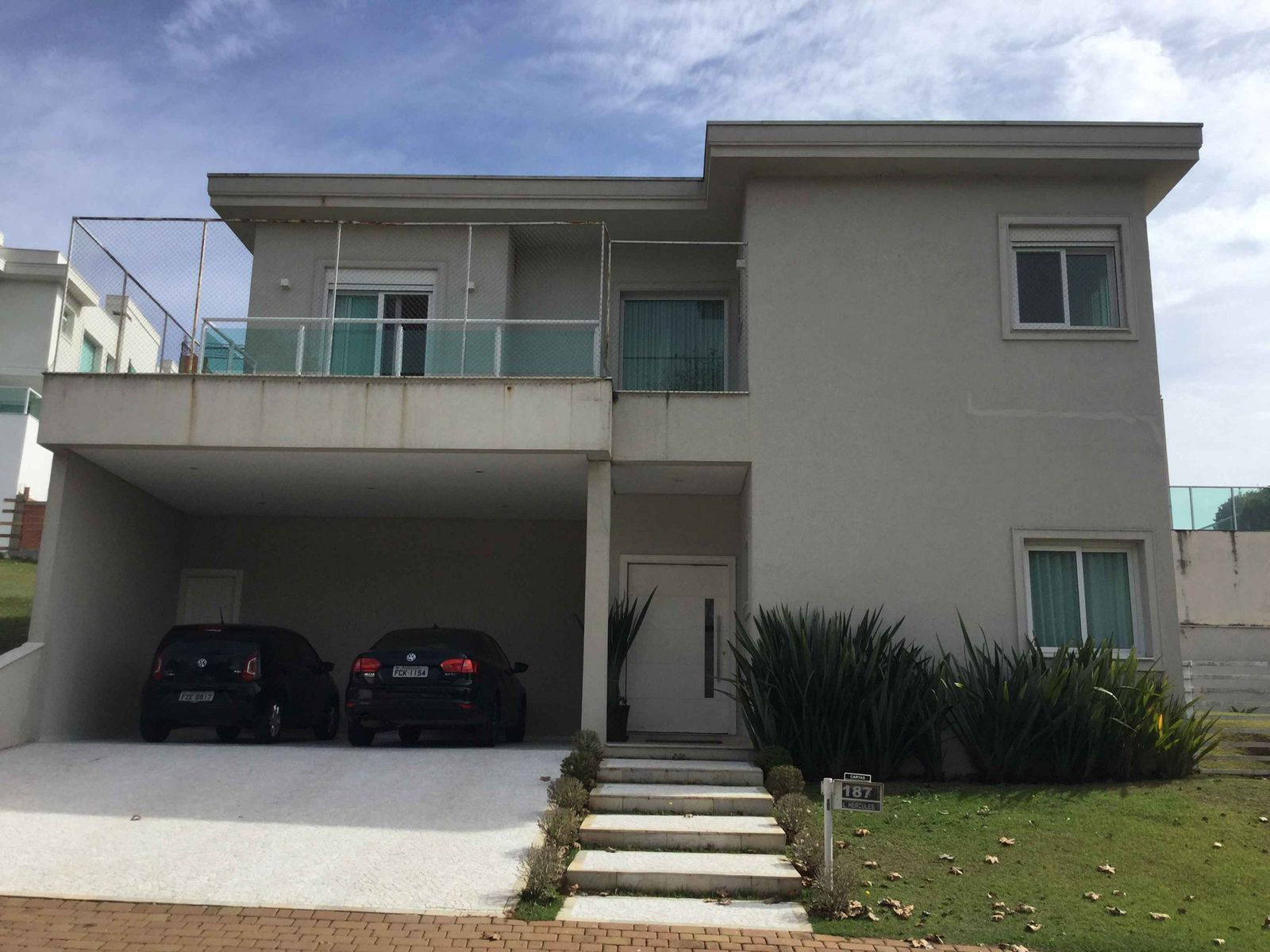 SOFISTICAÇÃO, CONFORTO E EXCLUSIVIDADE NO ALPHAVILLE GÊNESIS I
